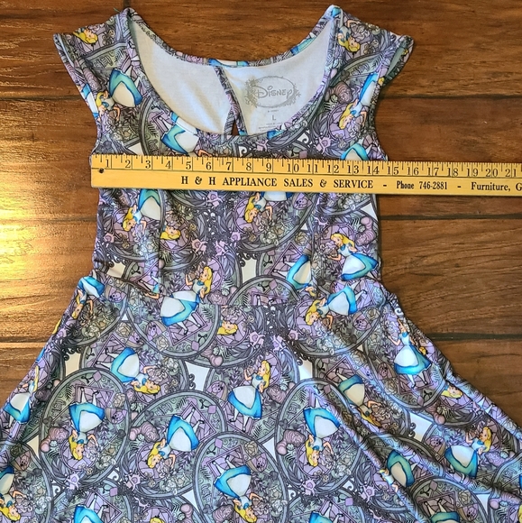 Disney Dress, sz Large, Alice in Wonderland - Picture 6 of 7